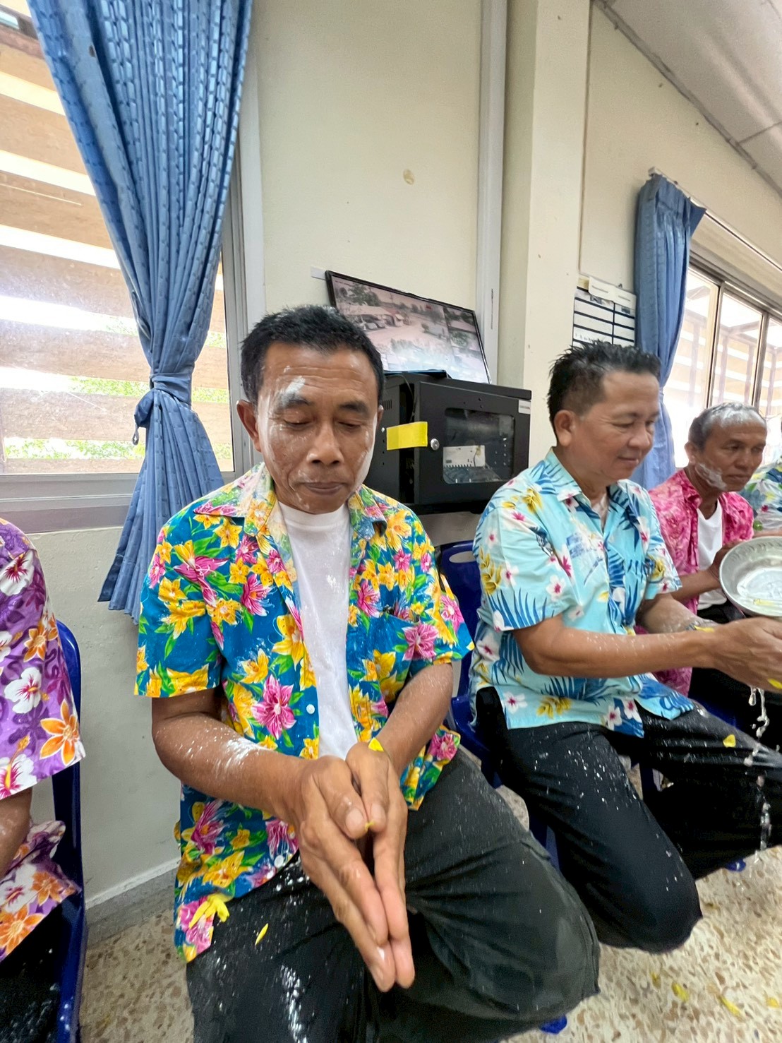 title - ส.ป.ก. ยโสธร จัดพิธีสรงน้ำพระและพิธีรดน้ำดำหัว เนื่องในโอกาสวันขึ้นปีใหม่ไทย ประจำปี พ.ศ.2569